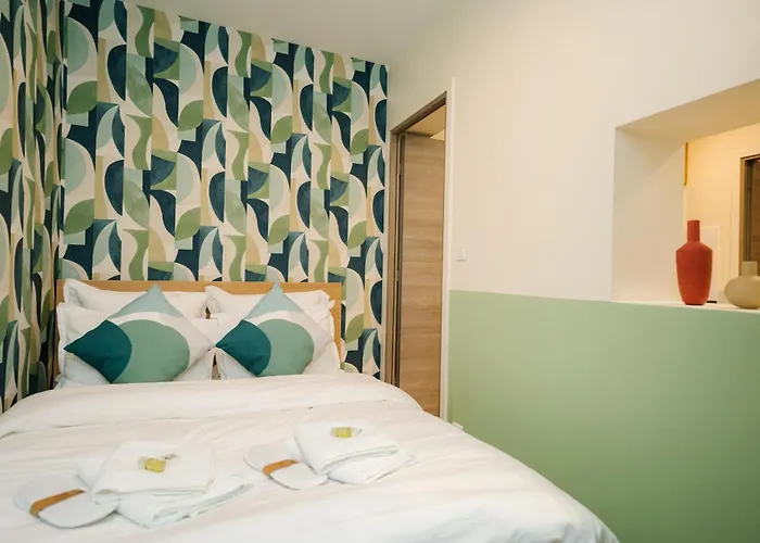 Apartment Parisian Elegance Wood Near Bastille And Marais